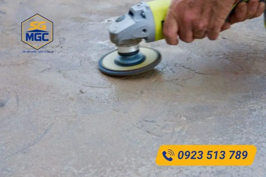 Làm phẳng rảnh sàn nứt chân chim